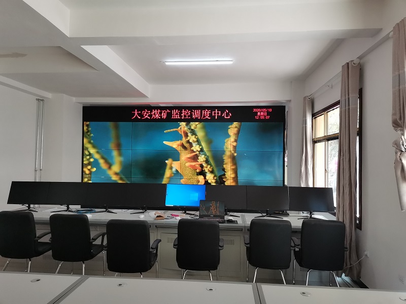 超窄邊液晶拼接屏價(jià)格多少錢(qián)？