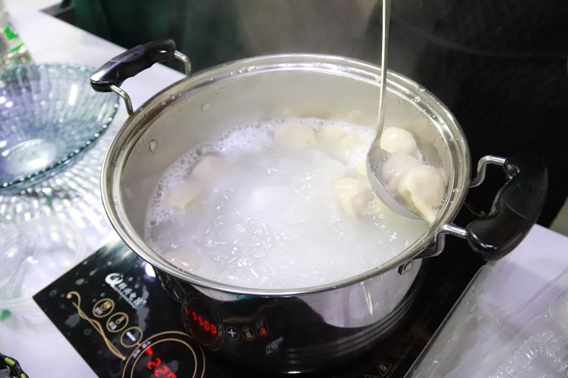 冬至湯圓餃子情，華邦瀛溫暖一家親
